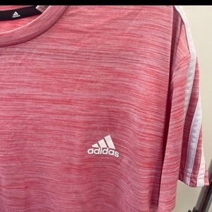 4 shirts all 2x, good condition , the grey hoodie the string has a stain on it.